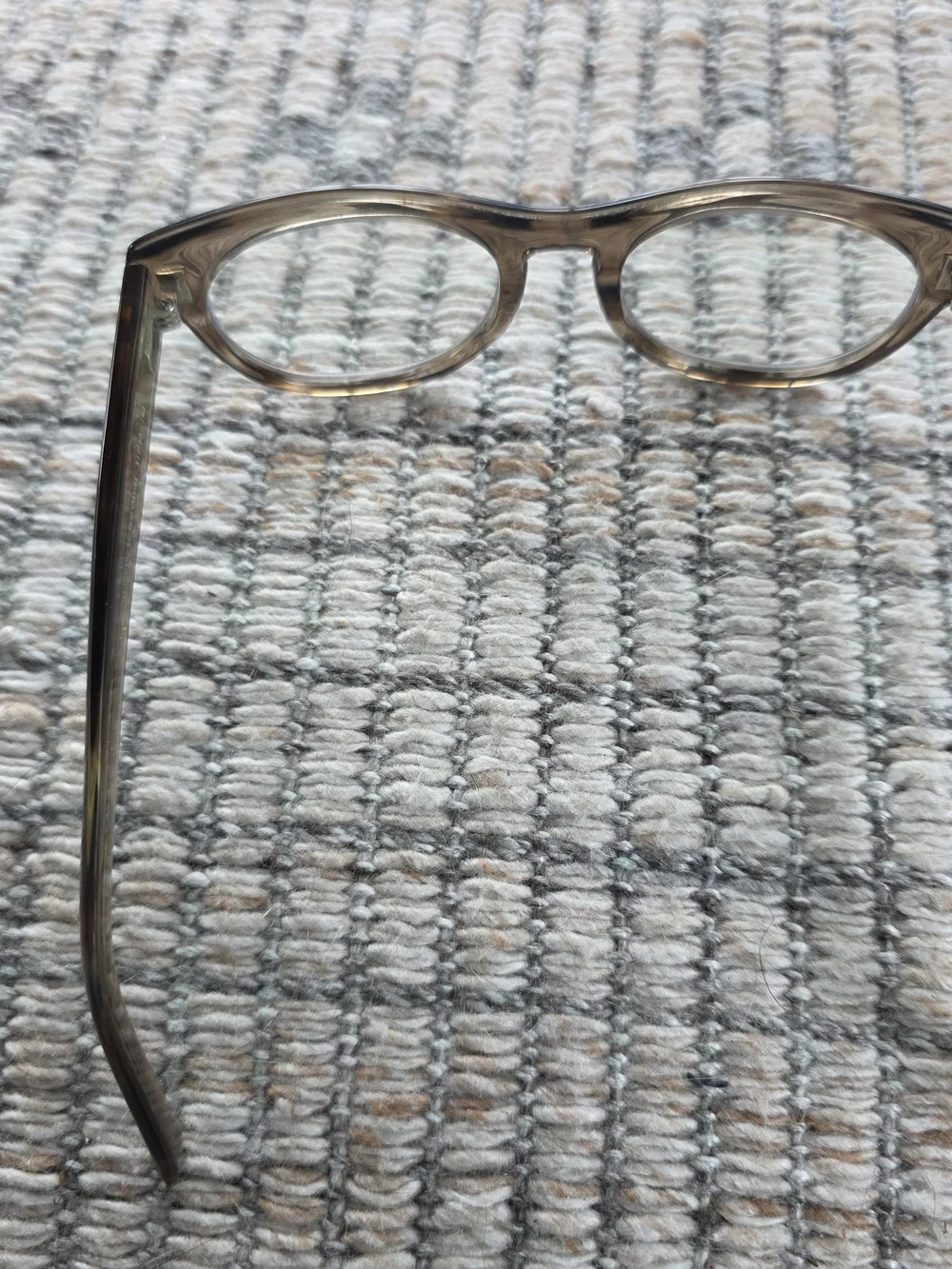 Handmade Men’s Round Eyeglass Frames in Translucent Gray
